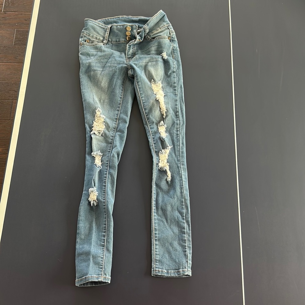 B.O.B Distressed skinny jeans